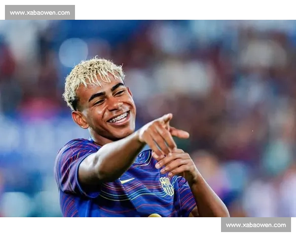 巴萨 10 号新王登基！父亲盛赞：亚马尔远不止于此，未来将书写传奇