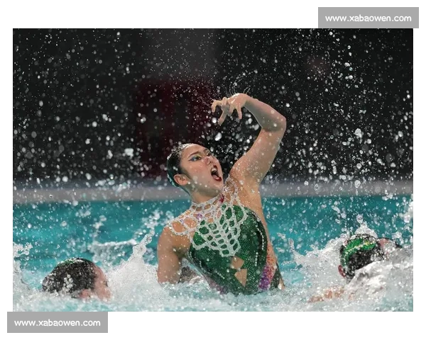 情满长安!花样游泳世界杯总决赛演绎 “水上芭蕾” 与千年古都的双向奔赴 情满长安!花样游泳世界杯总决赛演绎 “水上芭蕾” 与千年古都的双向奔赴